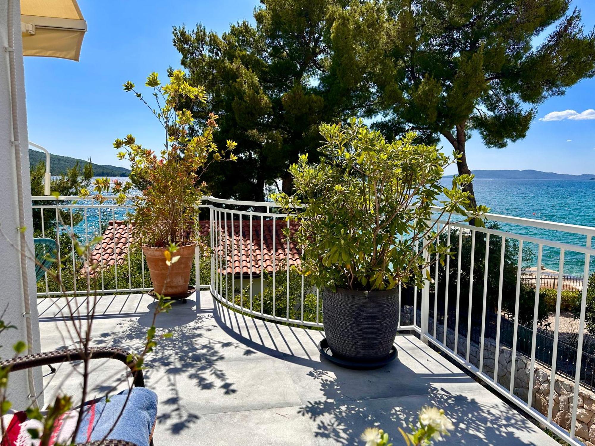 Villa Perla & Palma à Žaborić Extérieur photo